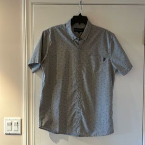 Men’s Molokai Surf Company, gray and black short sleeve button-down shirt